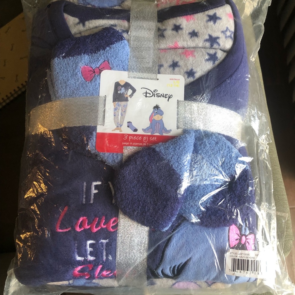 Disney Eeyore Pajama Set w/socks
